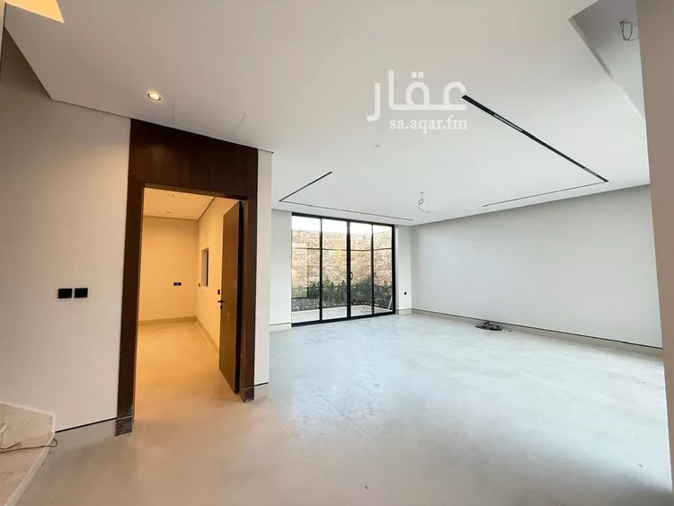 فيلا للبيع في شارع ابي الشيخ الاصبهاني, حي المهدية, مدينة الرياض, منطقة الرياض صورة 4
