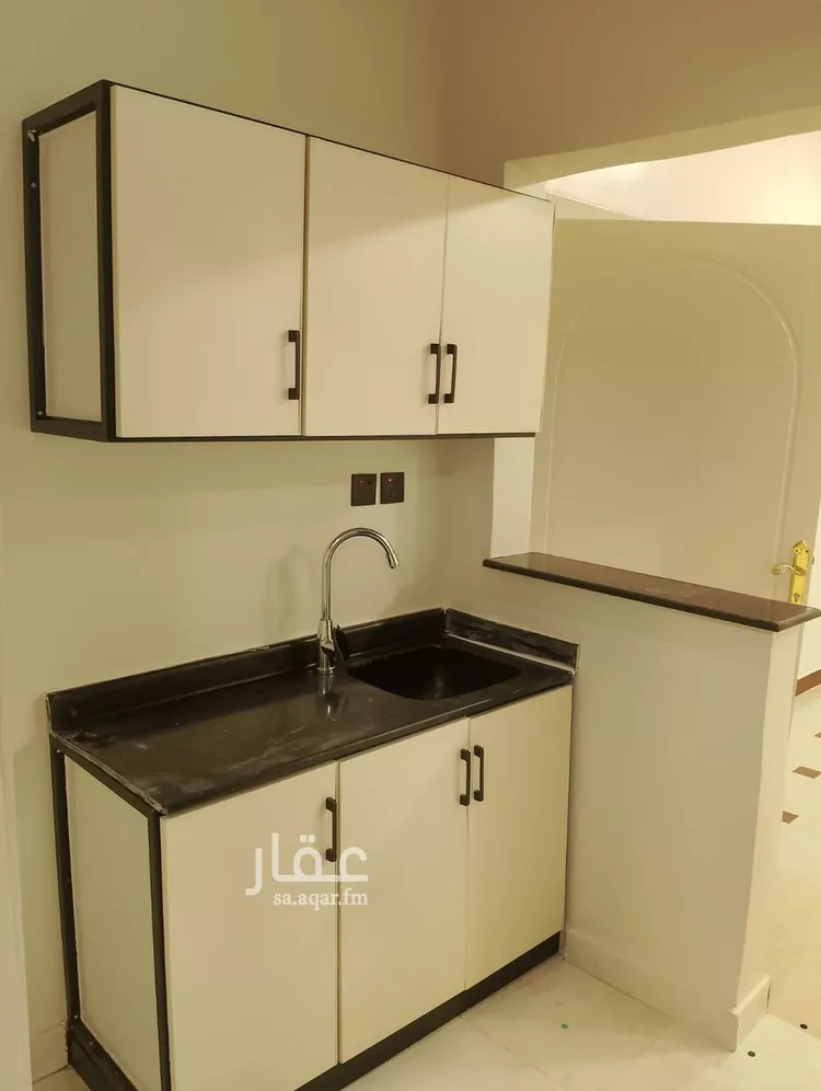 شقة للإيجار في شارع  عبدالله ابن سعود ابن عبدالعزيز, حي إشبيلية, مدينة الرياض, منطقة الرياض