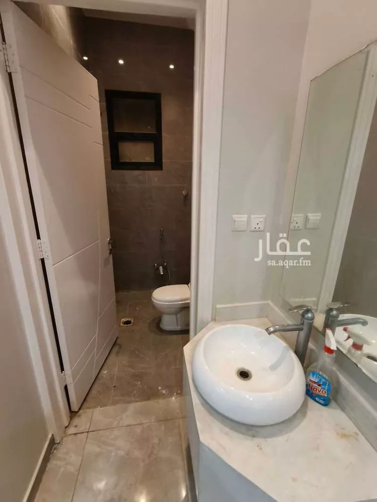 فيلا للبيع في شارع عبدالله القيرواني, حي الرمال, مدينة الرياض, منطقة الرياض 10
