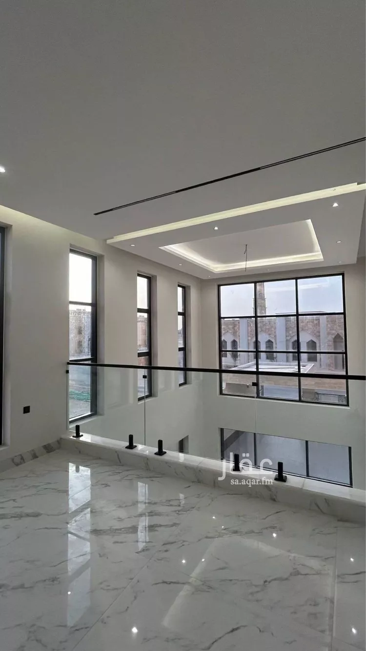 فيلا للبيع في شارع إبراهيم بن محمد الزمزمي, حي المهدية, مدينة الرياض, منطقة الرياض صورة 2