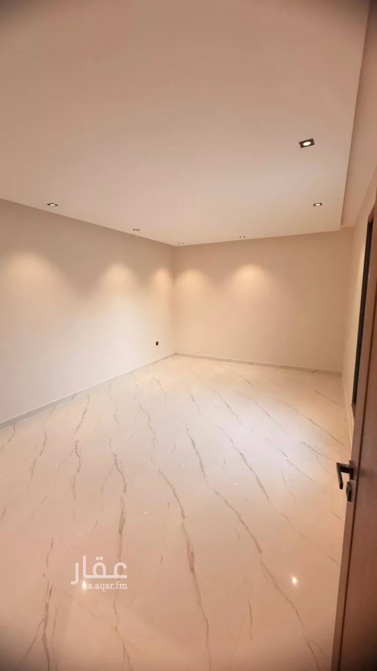 فيلا للإيجار في شارع خيمر, حي عكاظ, مدينة الرياض, منطقة الرياض صورة 5