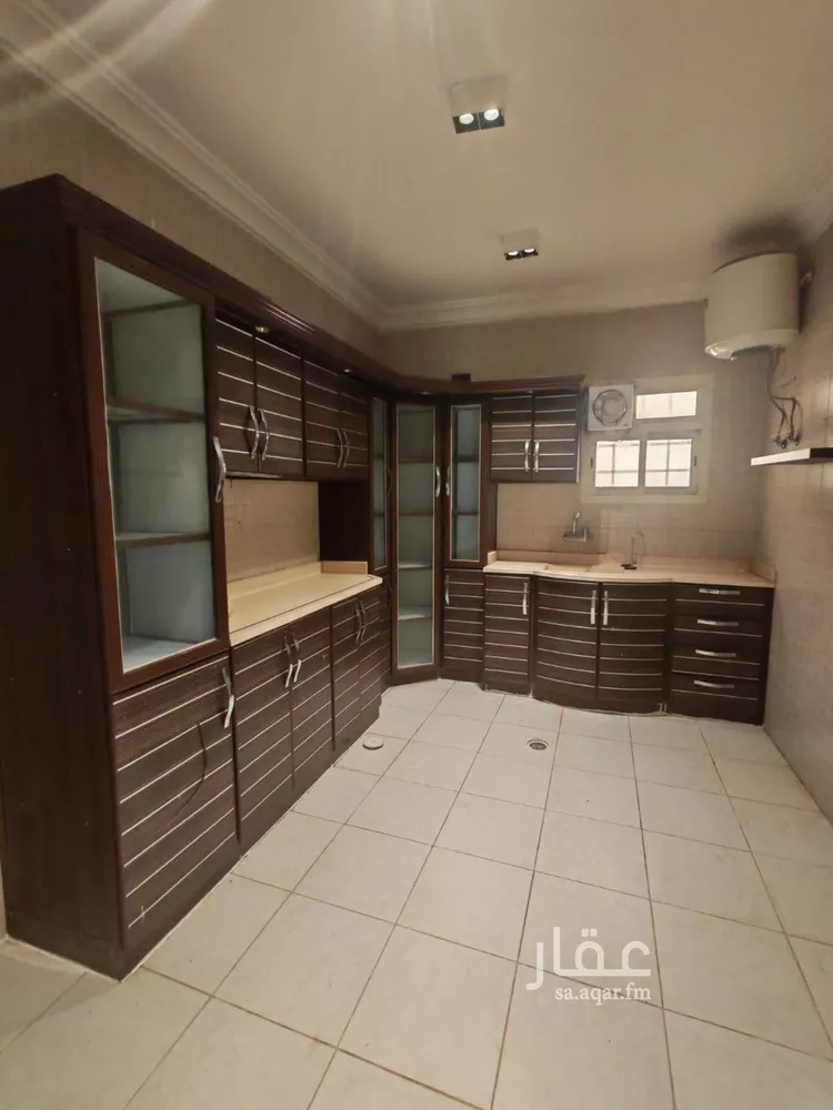 شقة للإيجار في شارع الفجر, حي عرقة, مدينة الرياض, منطقة الرياض