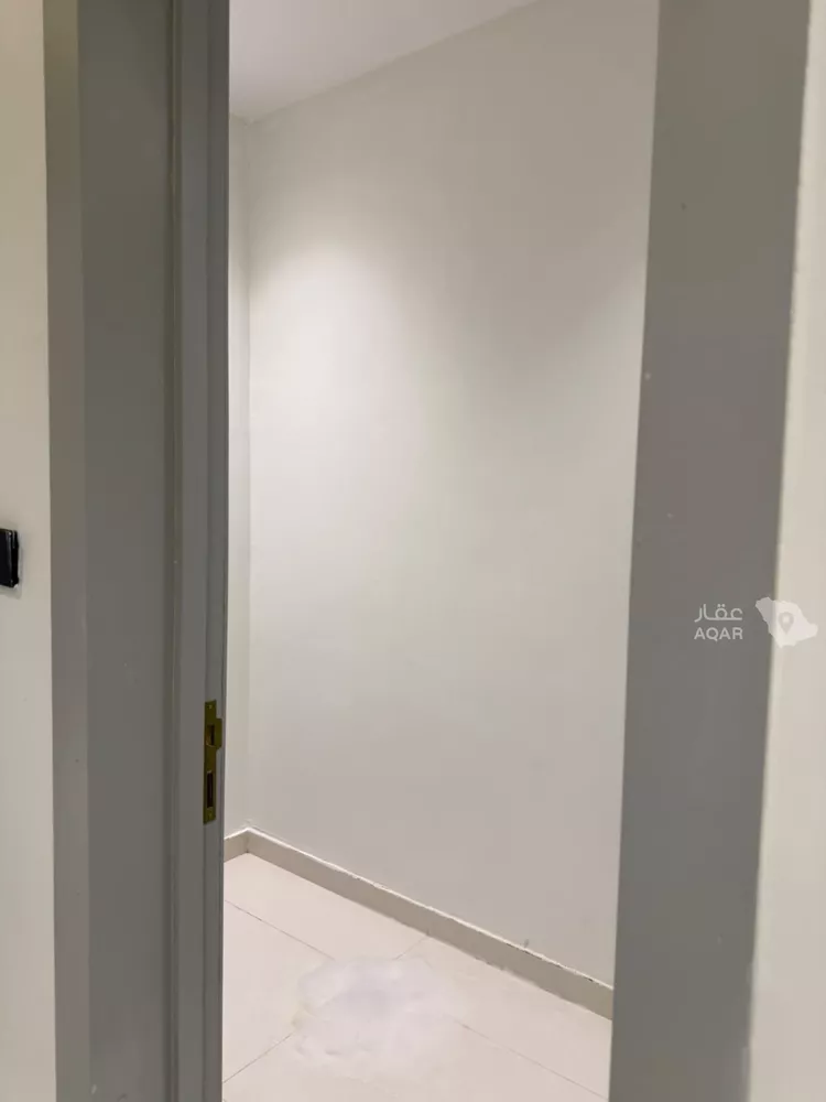 Apartment for Rent in Riyadh Al Janadriyah 5