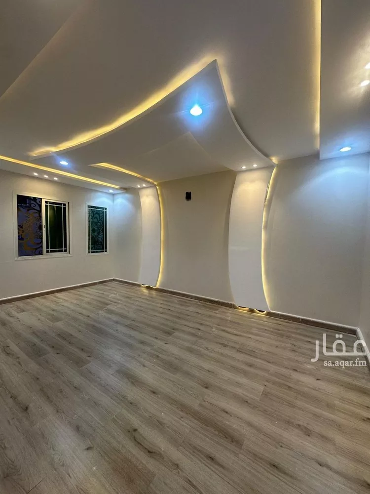 فيلا للبيع في شارع عبدالعزيز الأحيدب, حي الرمال, مدينة الرياض, منطقة الرياض صورة 2