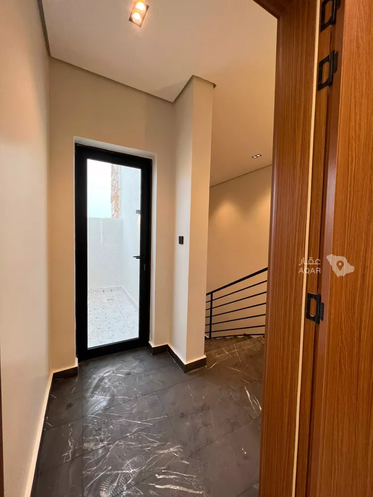 Floor for Sale in Riyadh Qurtubah 10