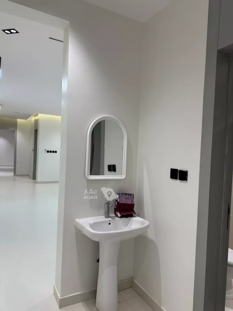 Apartment for Rent in Riyadh Al Janadriyah 9