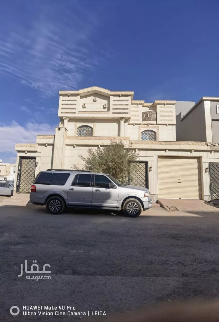 فيلا للبيع في شارع عبدالعزيز الأحيدب, حي الرمال, مدينة الرياض, منطقة الرياض 1 صورة