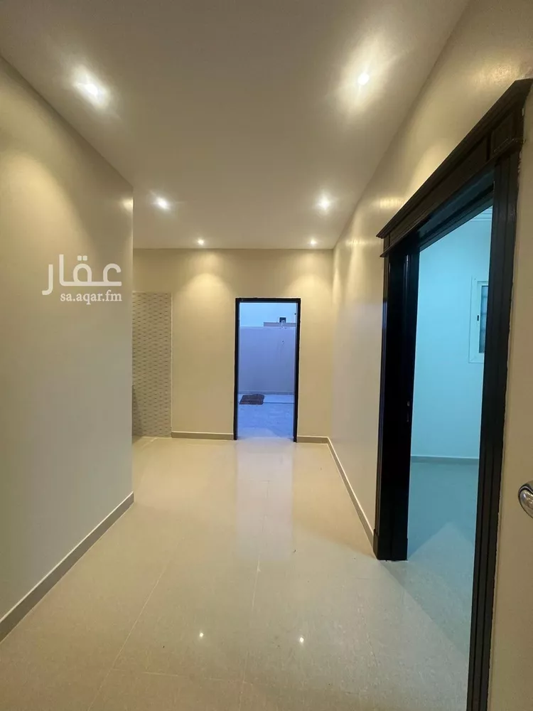 فيلا للبيع في شارع عبدالعزيز الأحيدب, حي الرمال, مدينة الرياض, منطقة الرياض 10