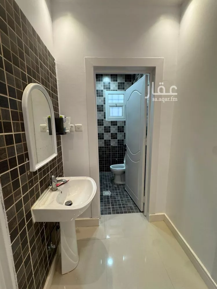 شقة للإيجار في شارع الفجر, حي عرقة, مدينة الرياض, منطقة الرياض 11