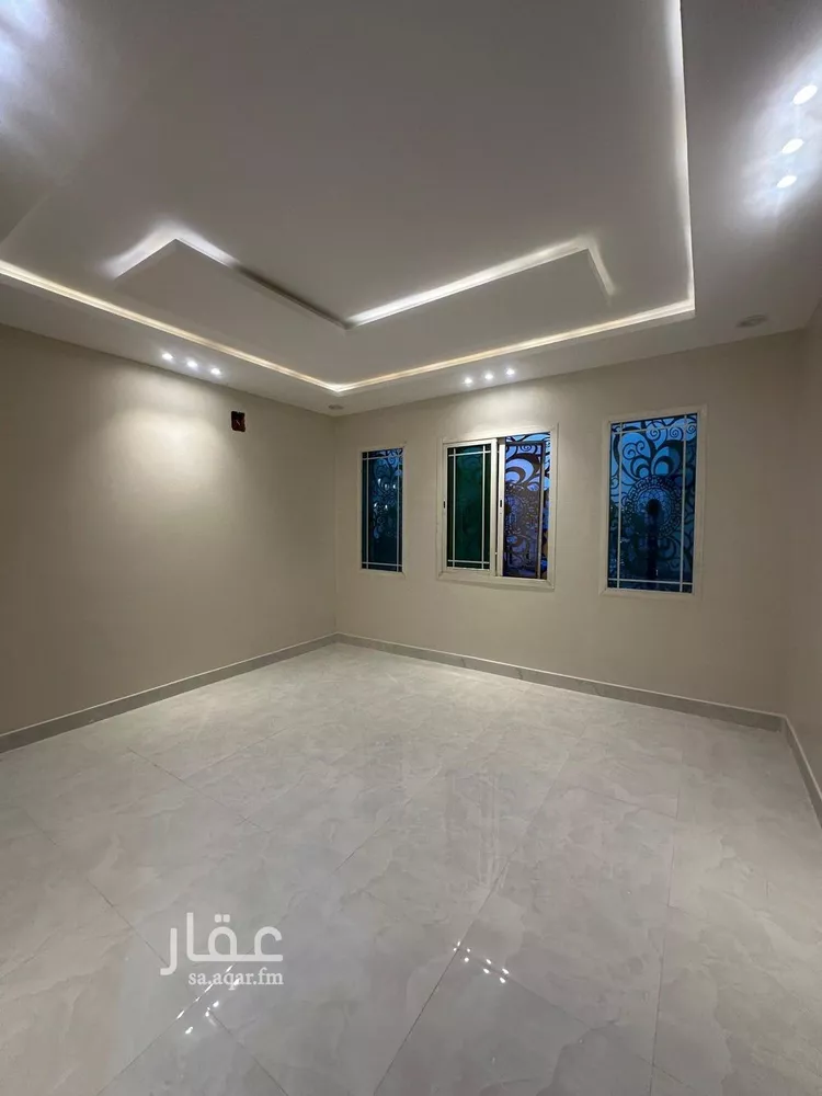فيلا للبيع في شارع عبدالعزيز الأحيدب, حي الرمال, مدينة الرياض, منطقة الرياض صورة 3