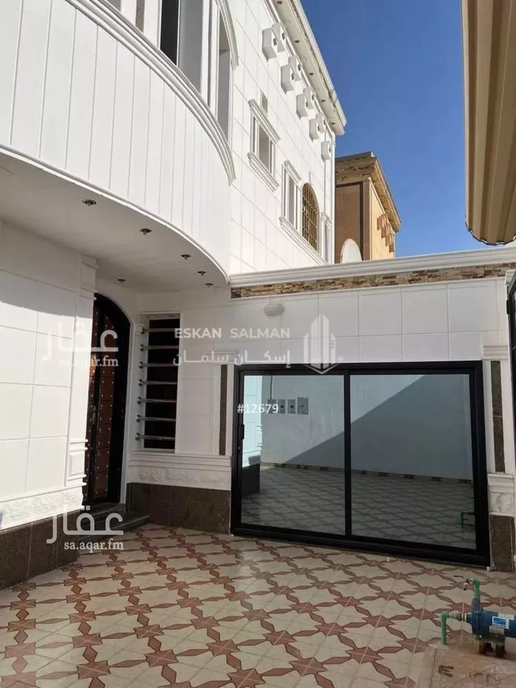 فيلا للبيع في شارع عكا, حي اليرموك, مدينة الرياض, منطقة الرياض صورة 3