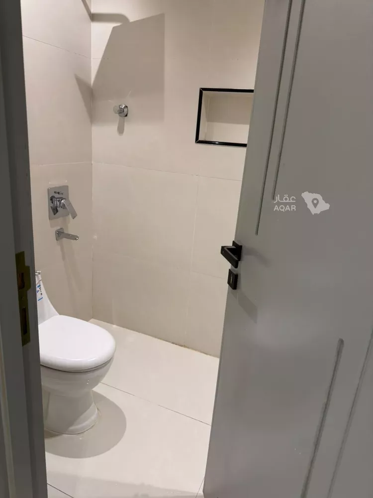 Apartment for Rent in Riyadh Al Janadriyah 4