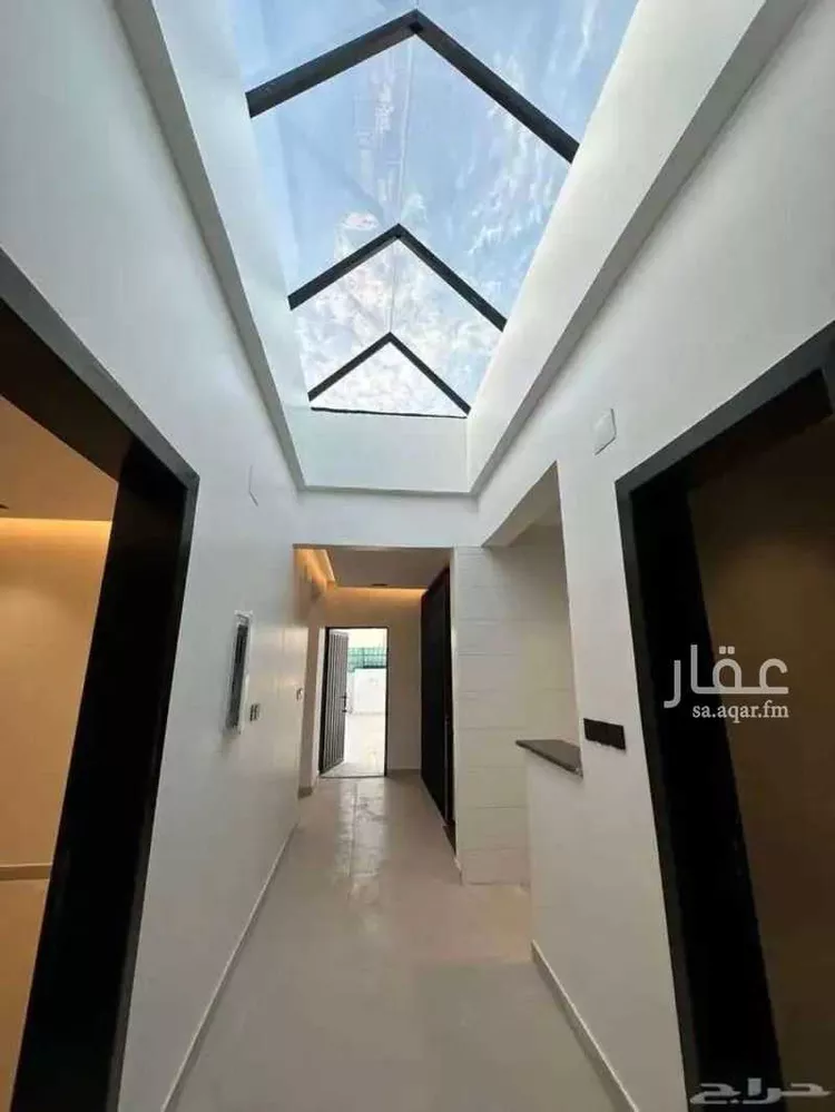 شقة للبيع في شارع عبدالرحمن الزواوي, حي الزهور, مدينة أبها, منطقة عسير صورة 4