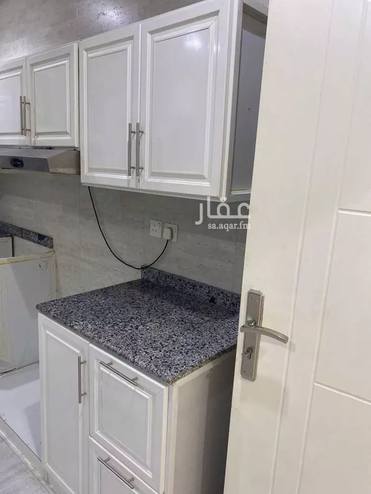 دور للبيع في شارع عاقل بن حبيب, حي عكاظ, مدينة الرياض, منطقة الرياض صورة 4