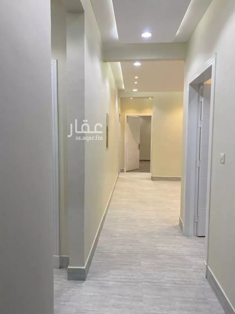 دور للبيع في شارع عاقل بن حبيب, حي عكاظ, مدينة الرياض, منطقة الرياض 8