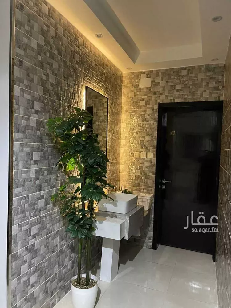 فيلا للبيع في شارع 42 الزهور, حي الزهور, مدينة أبها, منطقة عسير صورة 4