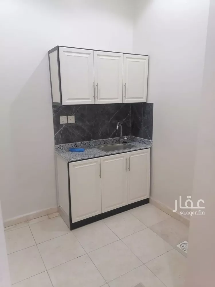 شقة للإيجار في شارع عبدالله ابن سعود ابن عبدالعزيز, حي إشبيلية, مدينة الرياض, منطقة الرياض صورة 2