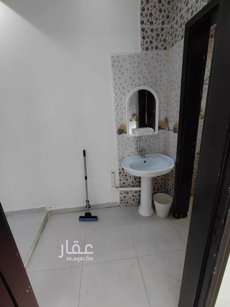 شقة للإيجار في شارع  عبدالله ابن سعود ابن عبدالعزيز, حي إشبيلية, مدينة الرياض, منطقة الرياض صورة 3