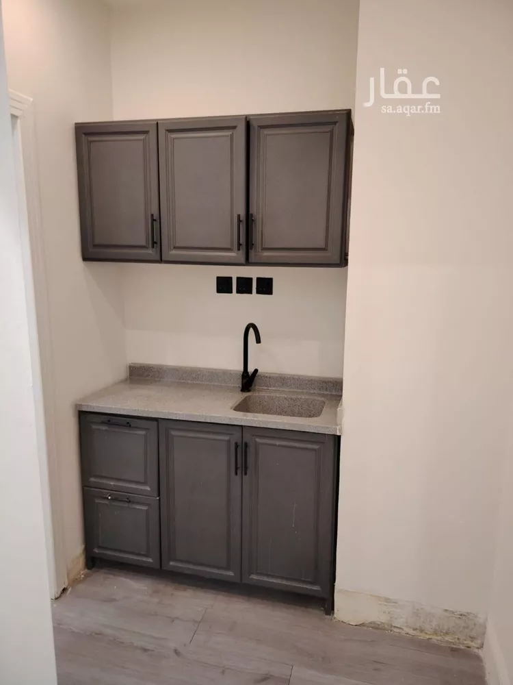 شقة للإيجار في شارع بعلبك, حي غرناطة, مدينة الرياض, منطقة الرياض