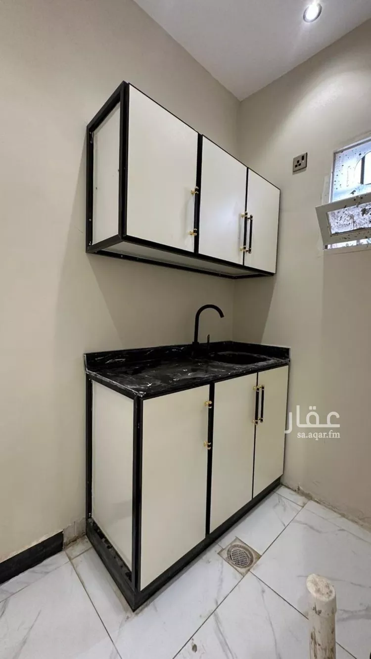 شقة للإيجار في شارع الشيخ حسن بن حسين بن علي, حي الملك فيصل, مدينة الرياض, منطقة الرياض صورة 4