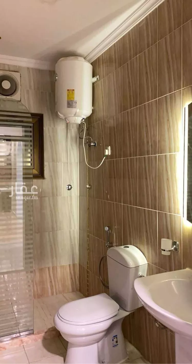 عمارة للبيع في شارع عيسى ابن يونس, حي بنى حارثة, مدينة المدينة المنورة, منطقة المدينة المنورة 9