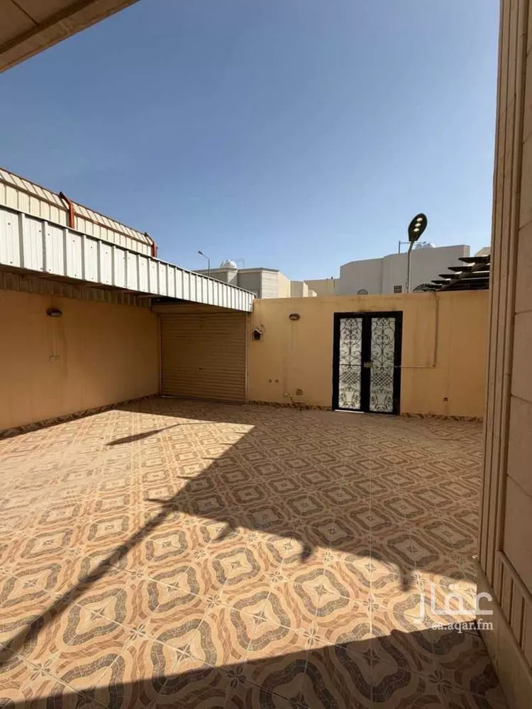 فيلا للبيع في شارع المضمار, حي الوادي, مدينة الرياض, منطقة الرياض صورة 5
