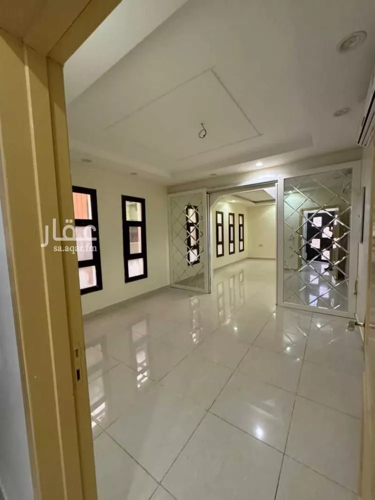 فيلا للبيع في شارع السفانية, حي الياسمين, مدينة الرياض, منطقة الرياض صورة 4