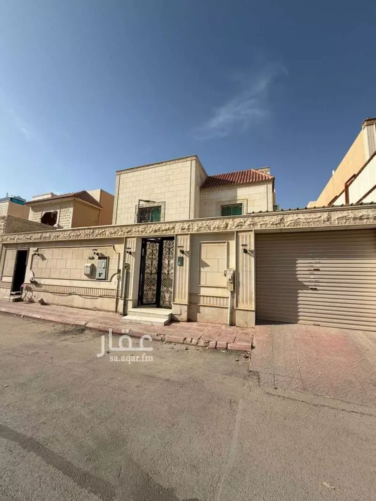 فيلا للبيع في شارع المضمار, حي الوادي, مدينة الرياض, منطقة الرياض