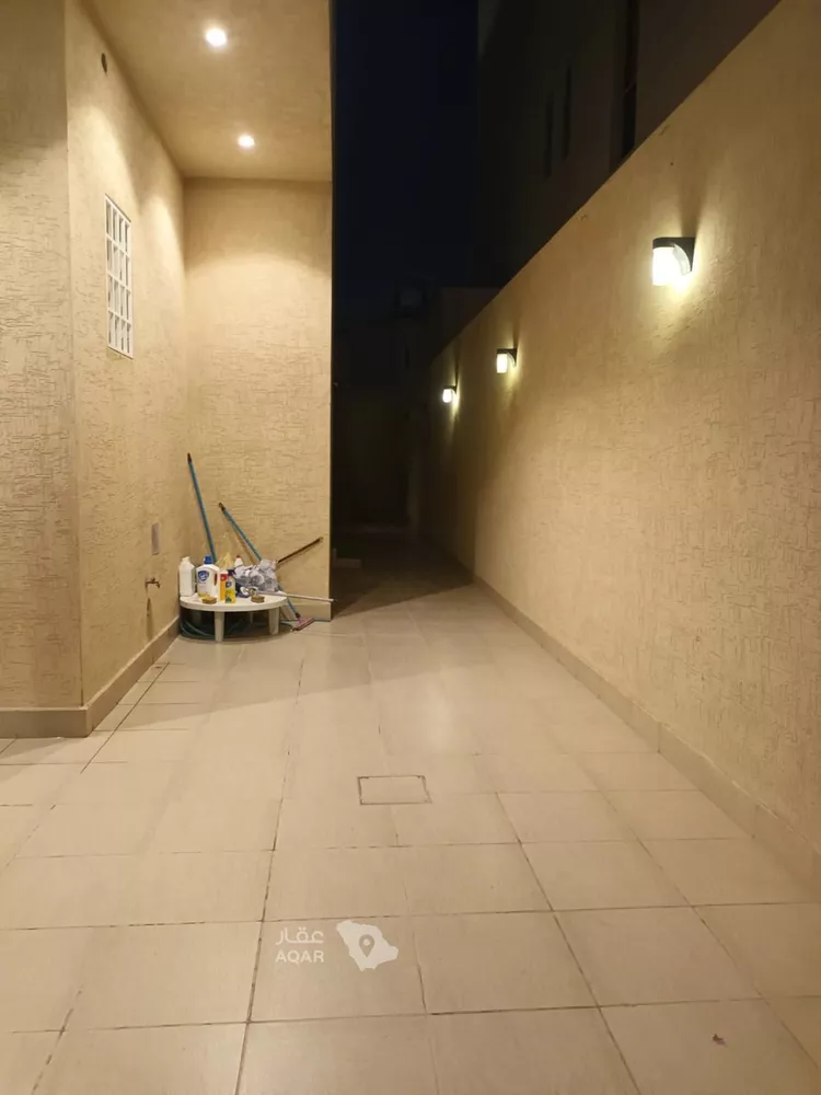 فيلا للإيجار في شارع عوف بن عبدالله بن الأحمر, حي العارض, مدينة الرياض, منطقة الرياض 9