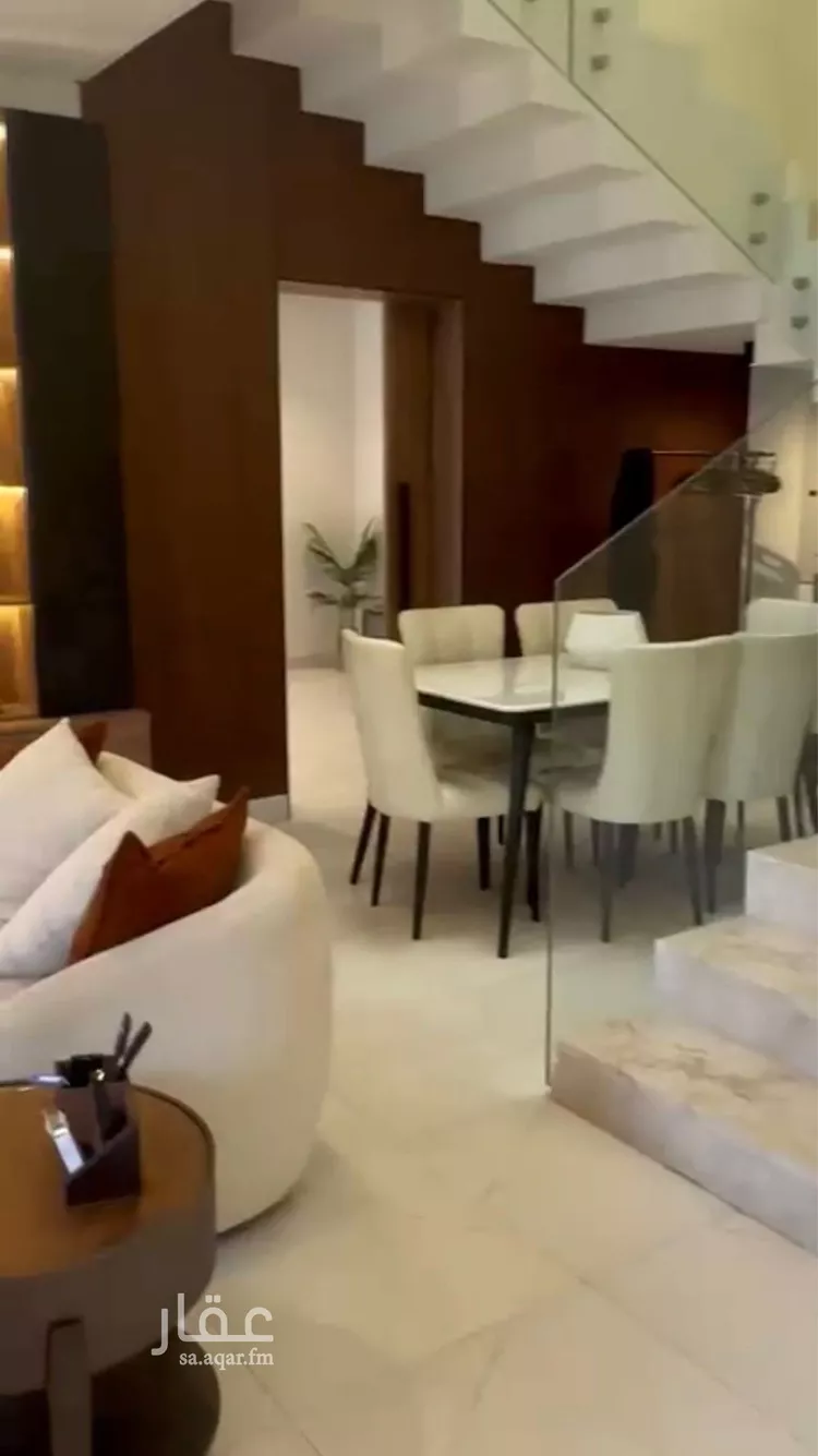 فيلا للبيع في شارع مسلم بن خالد الزنجي, حي النرجس, مدينة الرياض, منطقة الرياض صورة 5