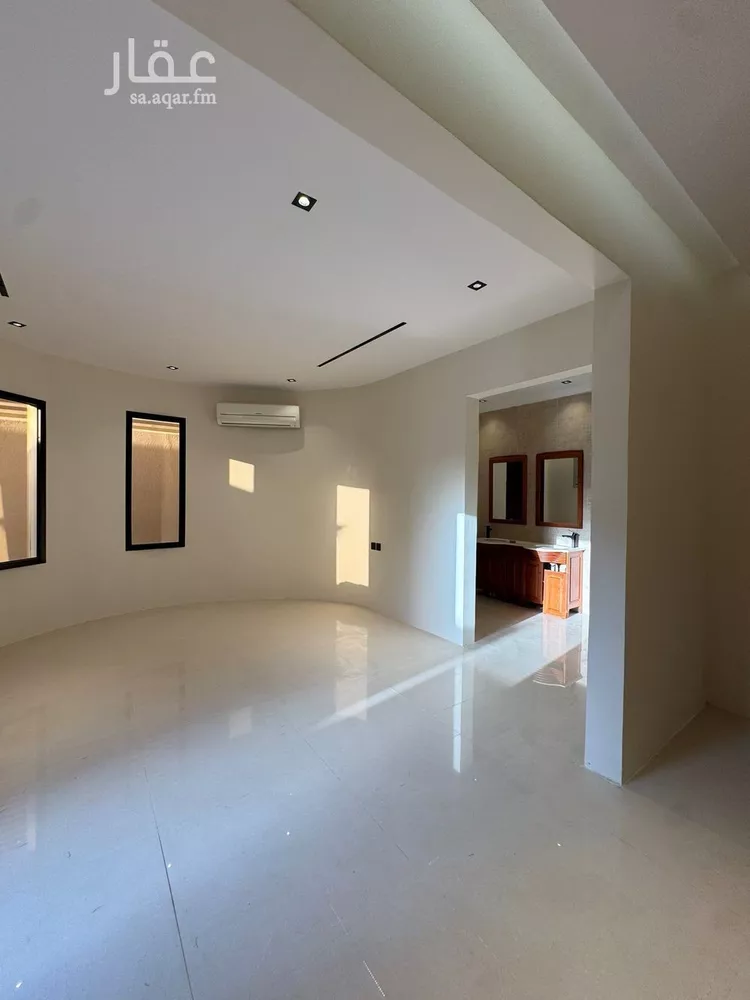 فيلا للبيع في شارع الأصبهاني, حي إشبيلية, مدينة الرياض, منطقة الرياض صورة 4