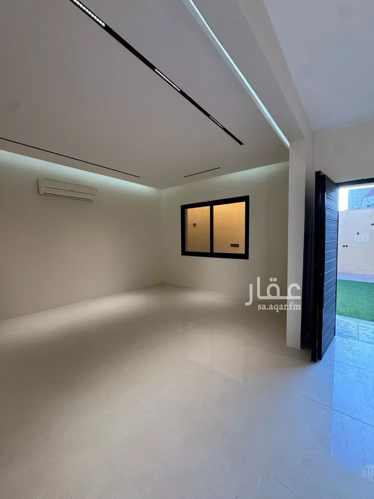 فيلا للبيع في شارع الأصبهاني, حي إشبيلية, مدينة الرياض, منطقة الرياض 9