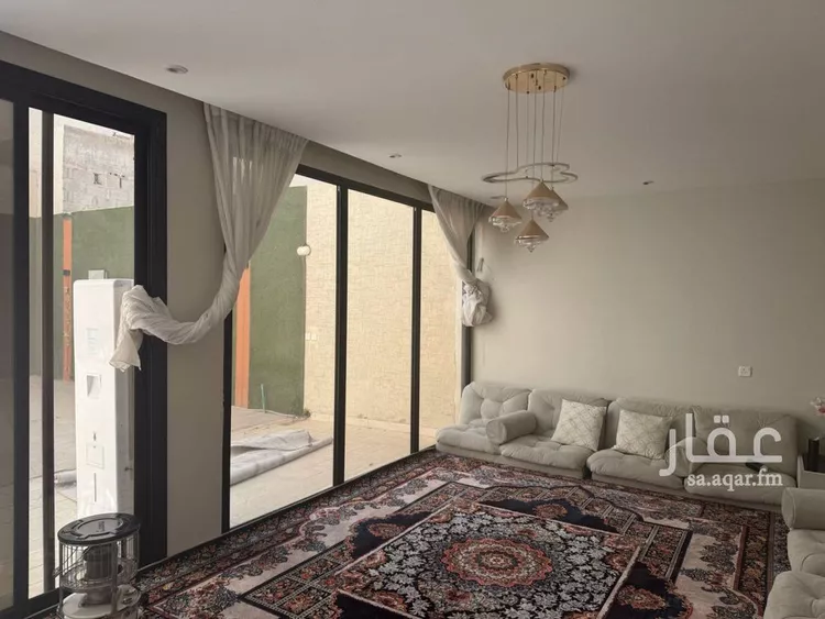 فيلا للبيع في شارع أبي الوليد الباجي, حي الرمال, مدينة الرياض, منطقة الرياض صورة 2