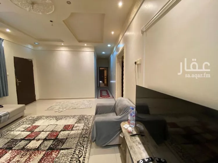 فيلا للبيع في شارع الحباك الأسود, حي إشبيلية, مدينة الرياض, منطقة الرياض صورة 5