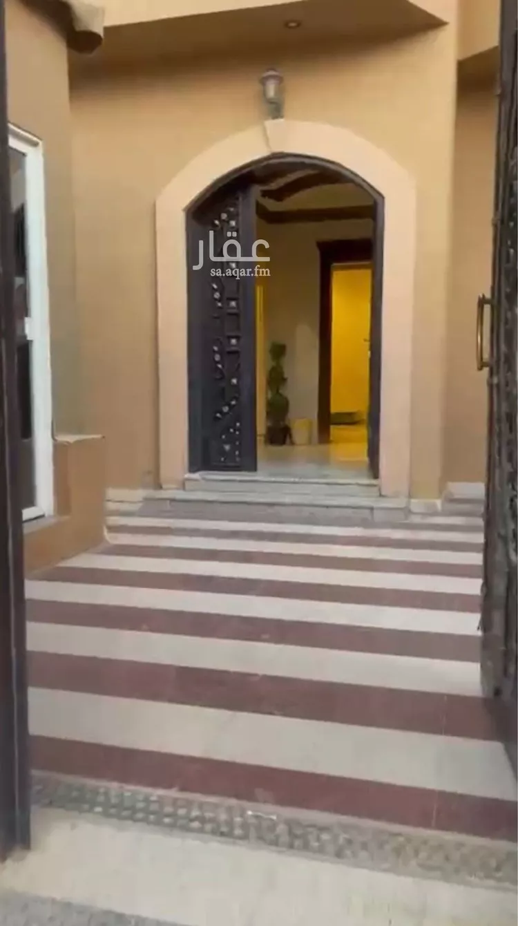 فيلا للبيع في شارع شعران, حي إشبيلية, مدينة الرياض, منطقة الرياض صورة 3