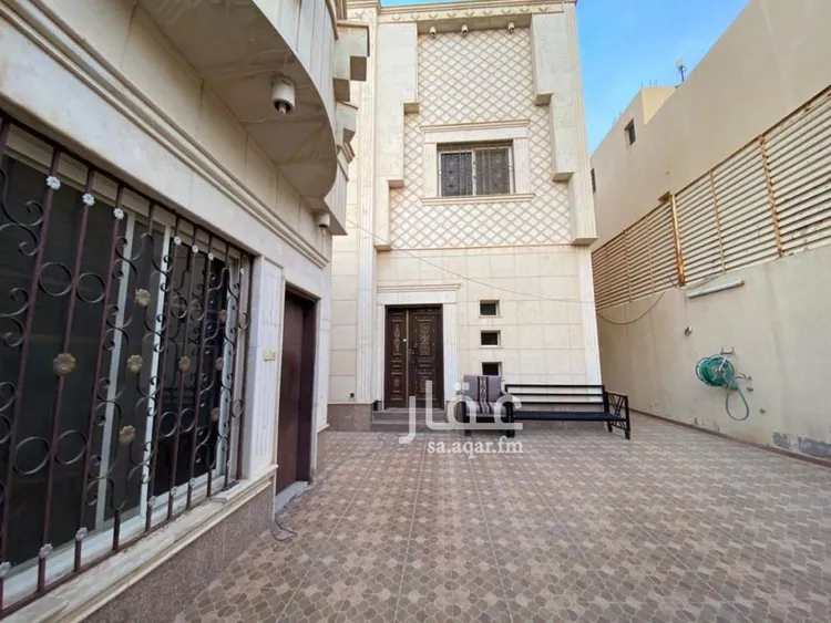 فيلا للبيع في شارع الحباك الأسود, حي إشبيلية, مدينة الرياض, منطقة الرياض صورة 3