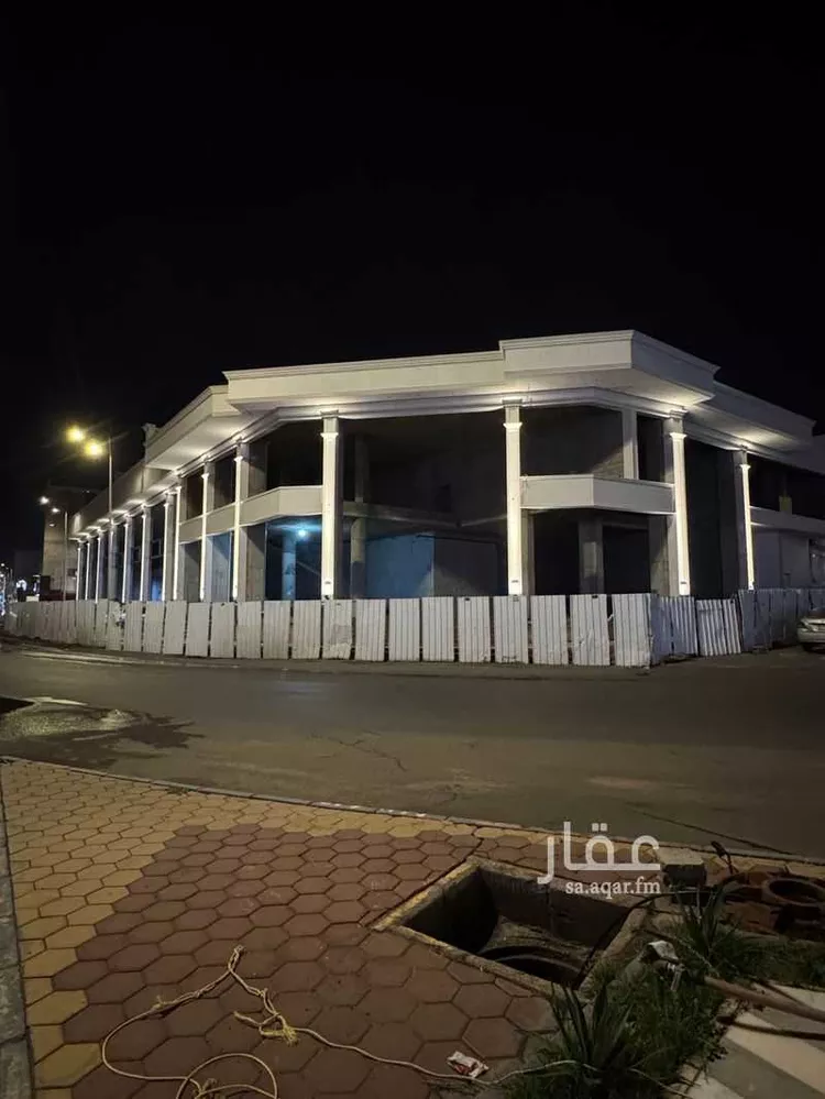 عمارة للإيجار في شارع طريق الملك فهد, حي الخالدية, مدينة خميس مشيط, منطقة عسير صورة 2