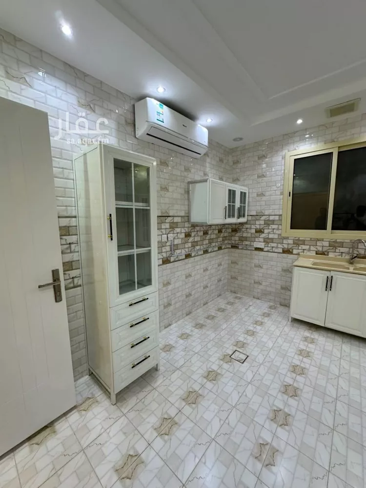 شقة للإيجار في شارع عيسى الغبريني, حي العارض, مدينة الرياض, منطقة الرياض 14