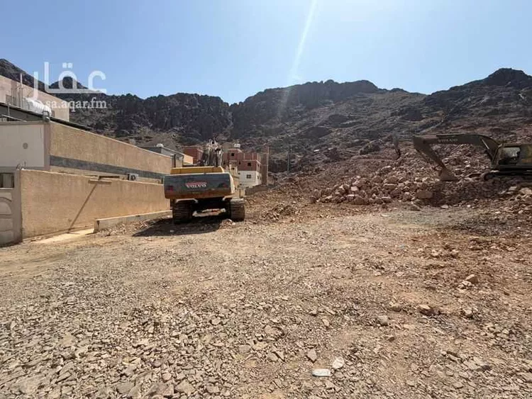 أرض للبيع في شارع عبدالله بن جبير , حي جبل أحد, مدينة المدينة المنورة, منطقة المدينة المنورة