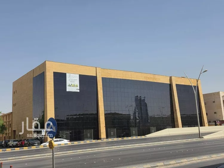 Shop for Rent in Riyadh Al Olaya صورة 2