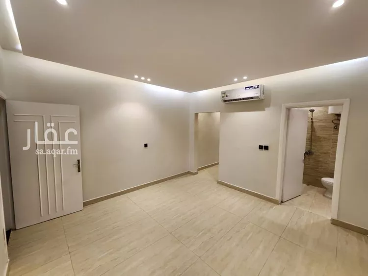 شقة للإيجار في شارع إسماعيل بن مبارك, حي الإزدهار, مدينة الرياض, منطقة الرياض 11