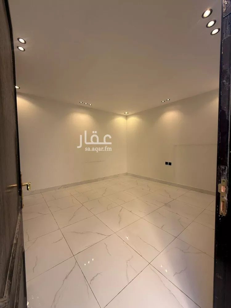 شقة للإيجار في شارع أبي غانم الحلبي, حي الضباط, مدينة الرياض, منطقة الرياض صورة 2