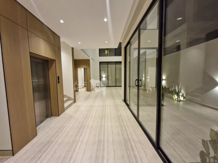 Villa for Sale in Riyadh Al Arid 12