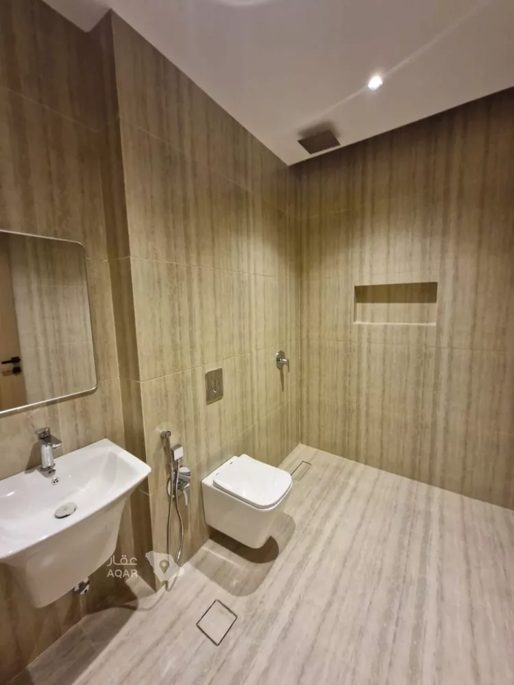 Villa for Sale in Riyadh Al Arid 18