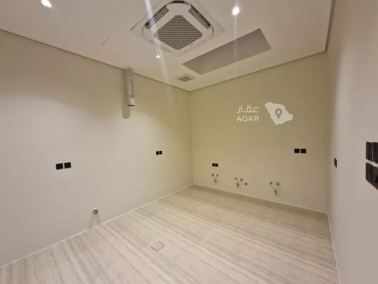 Villa for Sale in Riyadh Al Arid 15