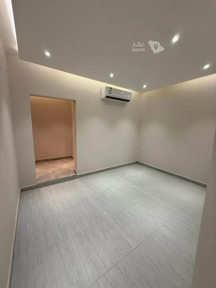 Floor for Rent in Riyadh Al Aqiq 12