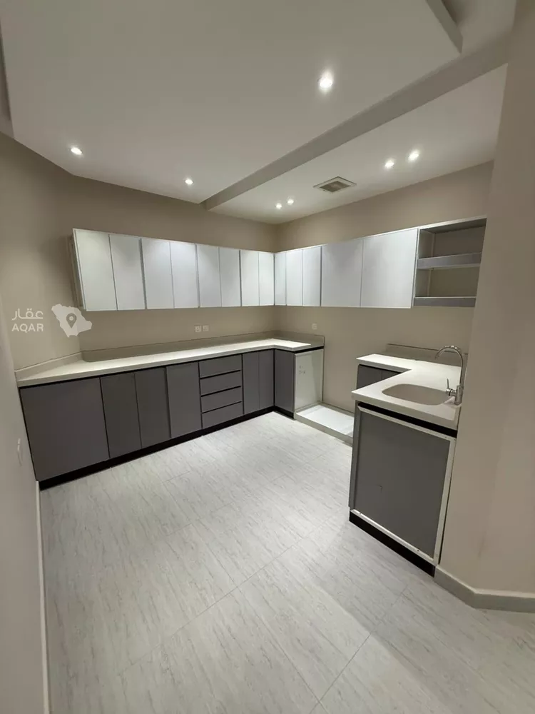 Floor for Rent in Riyadh Al Aqiq 13