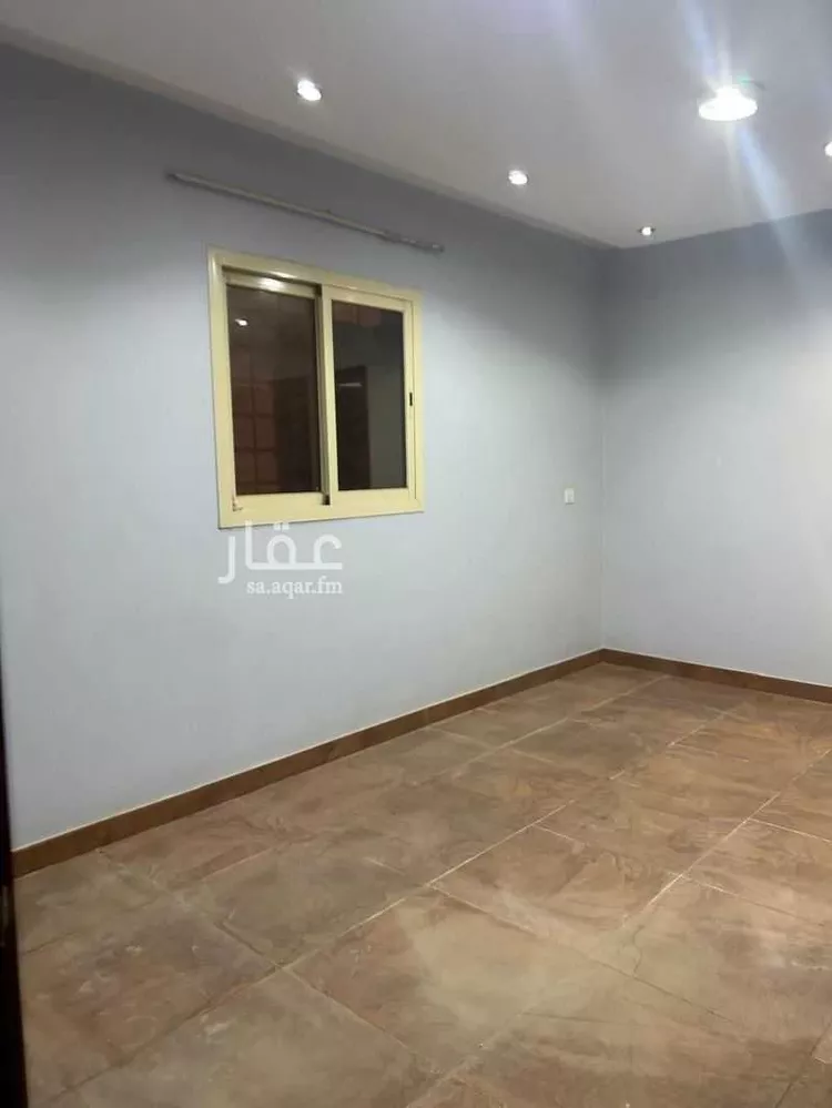 فيلا للبيع في شارع معاويه بن قره, حي الجامعيين, مدينة المجمعة, منطقة الرياض 8