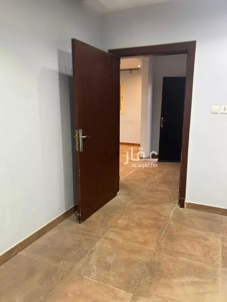 فيلا للبيع في شارع معاويه بن قره, حي الجامعيين, مدينة المجمعة, منطقة الرياض 10