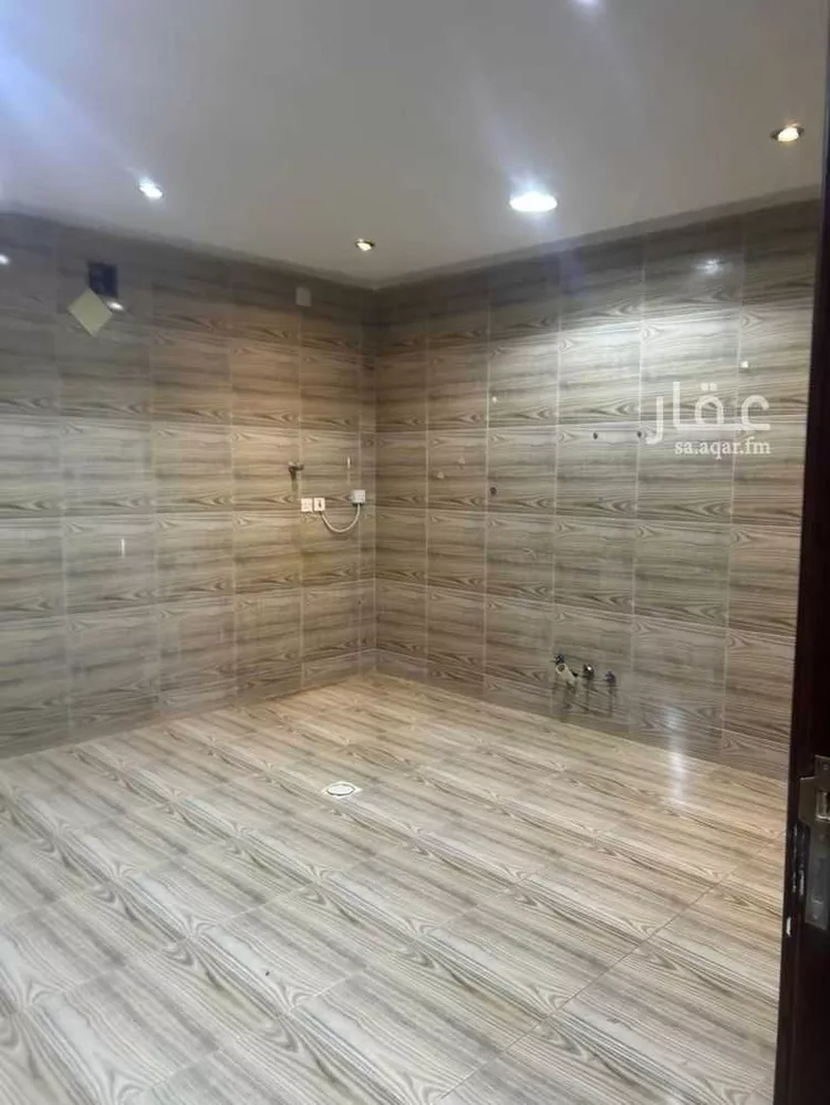 فيلا للبيع في شارع معاويه بن قره, حي الجامعيين, مدينة المجمعة, منطقة الرياض 11